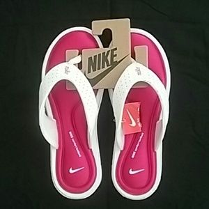 Nike Flip Flops